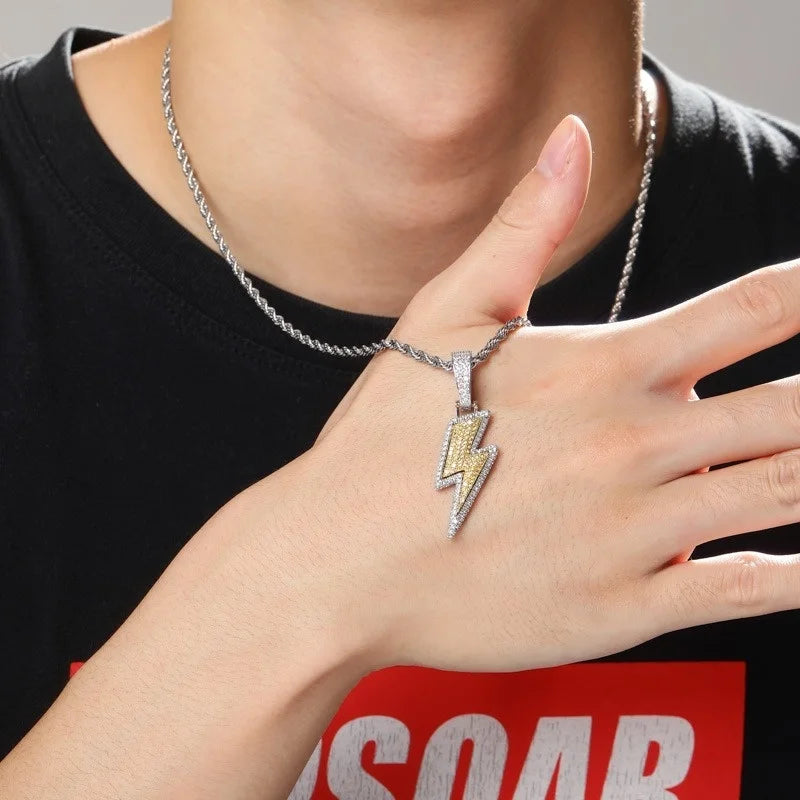 Collier « Strike »
