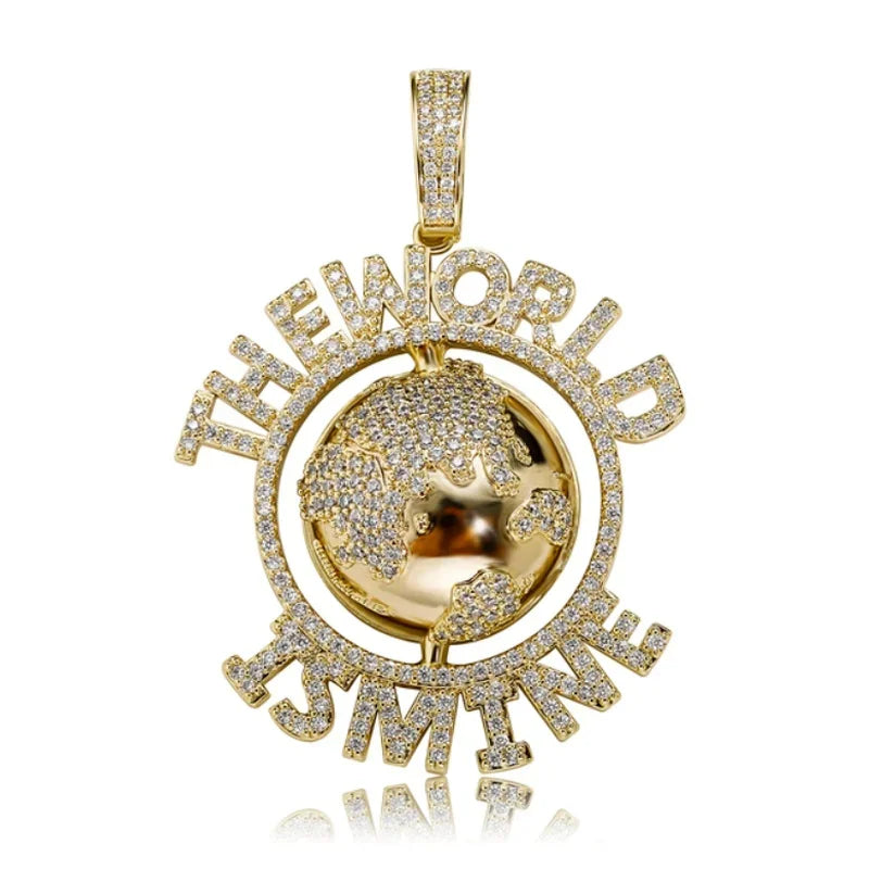 Pendentif « The World is Mine »